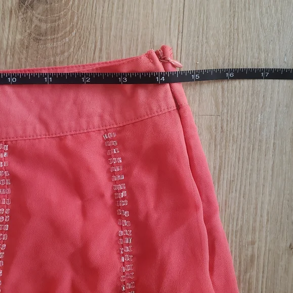 Mmm Shorts - Picture 7 of 7